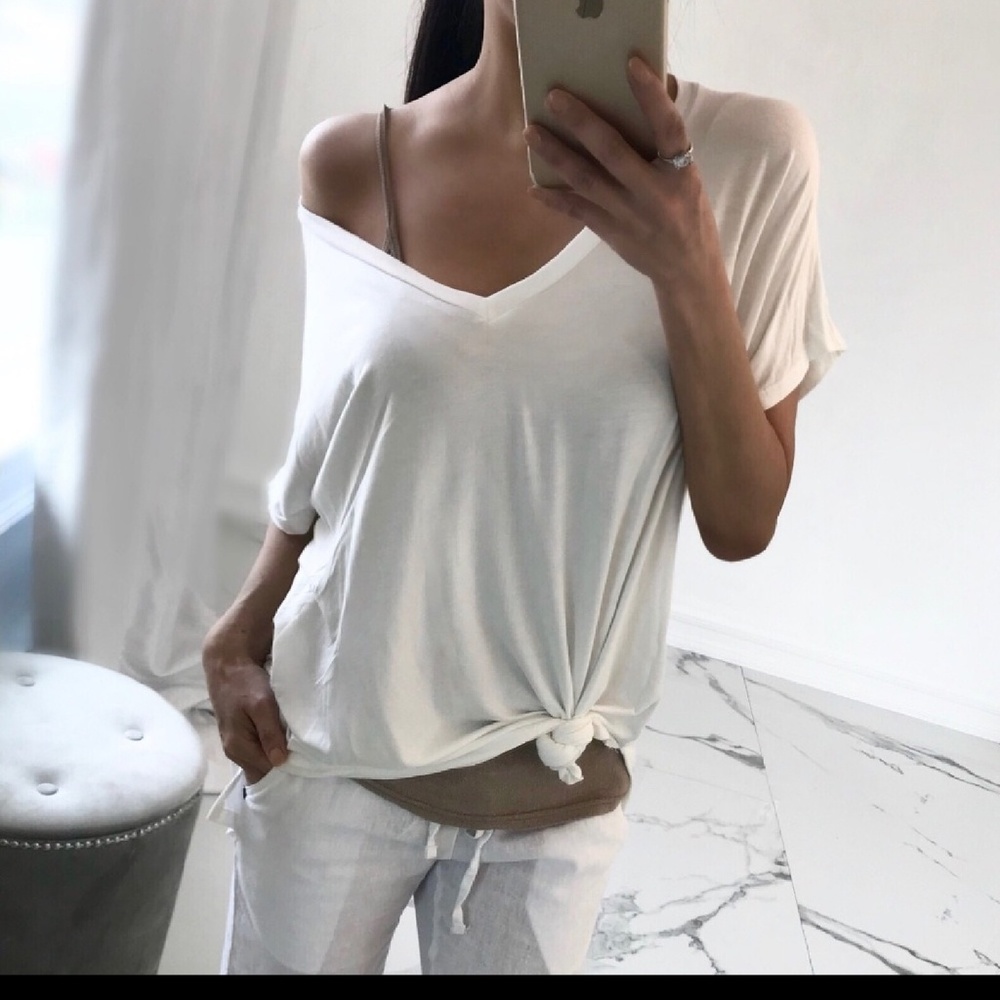 Cayman Ivory slinky V Neck
